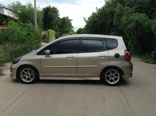 ขาย HONDA JAZZ