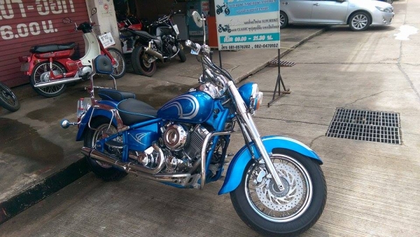 ขายคับ YAMAHA DRAGSTAR CLASSIC 400cc ปี2003 ทะเบียนพร้อมโอน สีสวยๆ ของแต่งเยอะคับ ท่อแต่ง สปอตไลท์ เครื่องแน่นมากคับ ราคา 99500 บาท สนใจติดต่อ 081-0578282 คับ ส่งได้ทั่วไทยคับ สนใจติดต่อ 081-0578282 FACEBOOK ชาญณรงค์ ป๊อป ชัยอมฤต ไอดีไลน์ POPBIGBIKESAKON