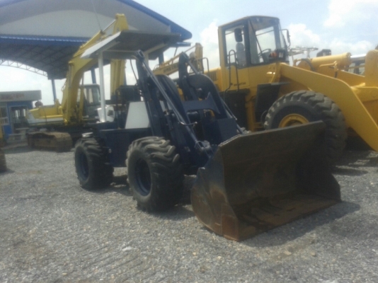 รถตักล้อยาง KOMATSU WR8 รถตักล้อยาง KOMATSU WR8