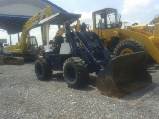 รถตักล้อยาง KOMATSU WR8 รถตักล้อยาง KOMATSU WR8