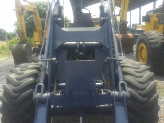 รถตักล้อยาง KOMATSU WR8 รถตักล้อยาง KOMATSU WR8