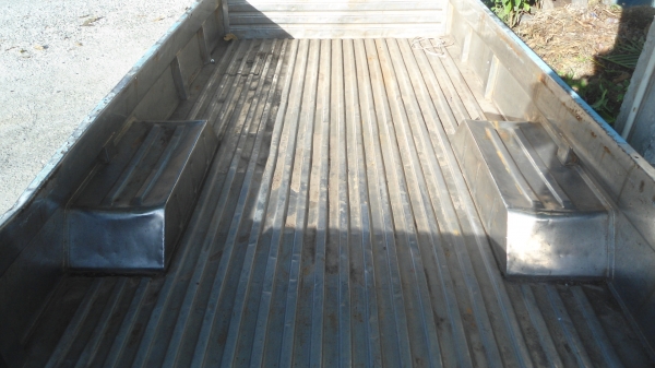 ขายครับกะบะเลส 4 ล้อกลางสภาพสวยครับ เป็นของโตโยต้า ครับแต่   ใส่รุ่นอื่นใด้นะครับ