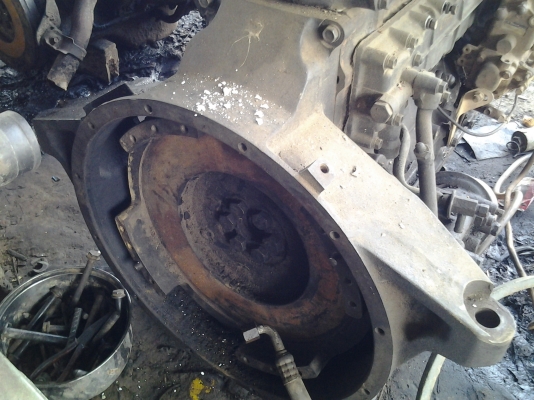 ขายตามสภาพเครื่อง6BG1 อีซูซุตามสภาพที่เห็นเสื้อทะลุไดชาดร์ไดสตาดร์อยู่ครบ ขายตามสภาพเครื่อง6BG1 อีซูซุตามสภาพที่เห็นเสื้อทะลุไดชาดร์ไดสตาดร์อยู่ครบ