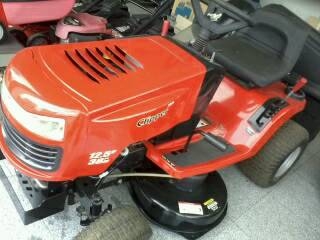 ขายรถตัดหญ้าแบบนั่งขับ 12.5 แรงม้า