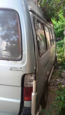 ขายรถตู้หลังคาสูง เครื่องเบนซิน ติดแก๊สLPG สภาพพร้อมใช้งาน เอกสารพร้อมโอน สนใจโทร 090-8588220คุณนะ 093-3258446คุณบิว ID:narong498 หรือเข้าดูสินค้าอื่นๆได้ที่ www.truck.in.th/498 หรือเพจFacebook ณรงค์ ซื้อขายรถมือสอง (เว็บไซต์ส่วนตัว) หรือFacebook ตลาดรถมื