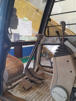 Kobelco SK60 นำเข้าจากญี่ปุ่น สภาพพร้อมใช้งาน จอดอยู่บางปะอิน อยุธยา ติดต่อ ใหม่ 061-4194022 Kobelco SK60 นำเข้าจากญี่ปุ่น สภาพพร้อมใช้งาน จอดอยู่บางปะอิน อยุธยา ติดต่อ ใหม่ 061-4194022