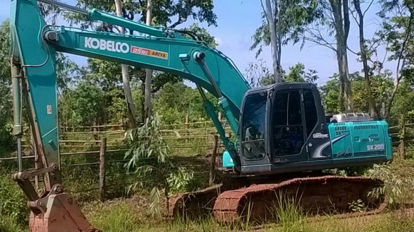 ขายKOBELCO SK 200 M8 YN12SUPERXชั่วโมง7000พร้อมใช้ ติดต่อได้ คุณ อ๊อฟ พิจิตร 086-737-9991