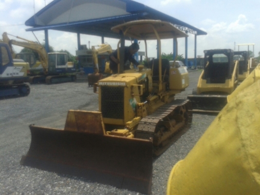 รถตัก MITSUBISHI BD2G