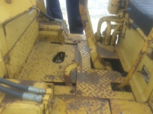 รถตัก MITSUBISHI BD2G