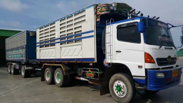 ขายรถพ่วง 22 ล้อ แม่.ลูก HINO 320 แม่ปี.48 ลูกปี.55 ราคา.2150000 ต่อรอง ขายรถพ่วง 22 ล้อ แม่.ลูก HINO 320 แม่ปี.48 ลูกปี.55 ราคา.2150000 ต่อรอง