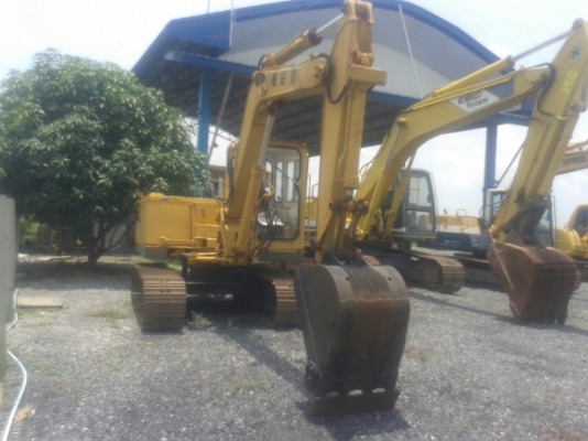 รถแบคโฮ KOMATSU รถแบคโฮ KOMATSU