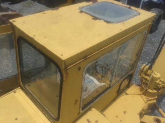 รถแบคโฮ KOMATSU รถแบคโฮ KOMATSU