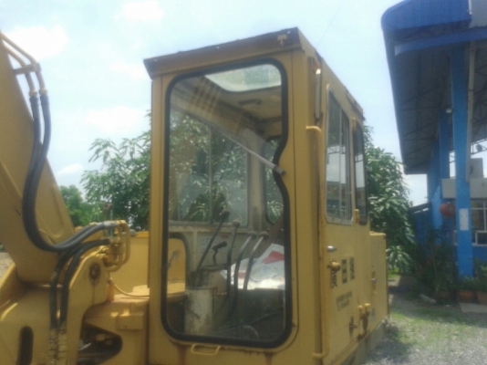 รถแบคโฮ KOMATSU รถแบคโฮ KOMATSU