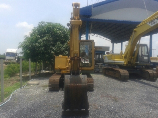 รถแบคโฮ KOMATSU รถแบคโฮ KOMATSU