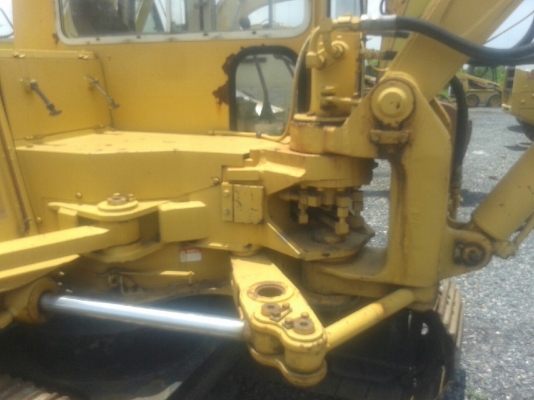 รถแบคโฮ KOMATSU รถแบคโฮ KOMATSU