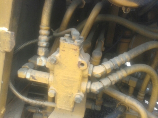 รถแบคโฮ KOMATSU รถแบคโฮ KOMATSU