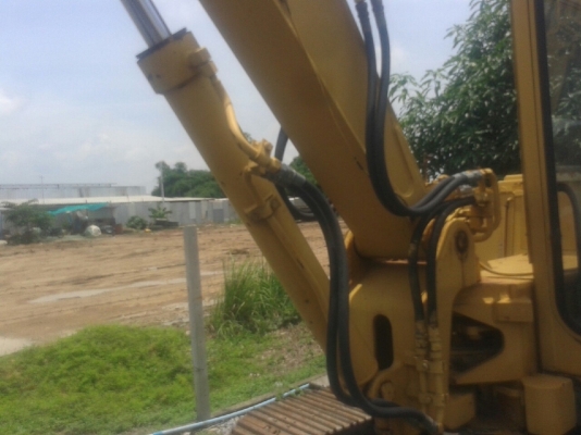 รถแบคโฮ KOMATSU รถแบคโฮ KOMATSU