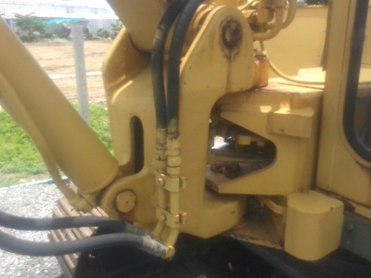 รถแบคโฮ KOMATSU รถแบคโฮ KOMATSU