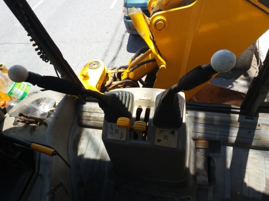 ขายJCBรุ่น4CXสภาพสวยพร้อมใช้ ติดต่อได้ ที่คุณ อ๊อฟ พิจิตร 086-737-9991 ขายJCBรุ่น4CXสภาพสวยพร้อมใช้ ติดต่อได้ ที่คุณ อ๊อฟ พิจิตร 086-737-9991