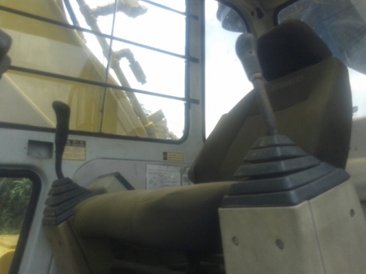 รถแบคโฮ KOBELCO รถแบคโฮ KOBELCO