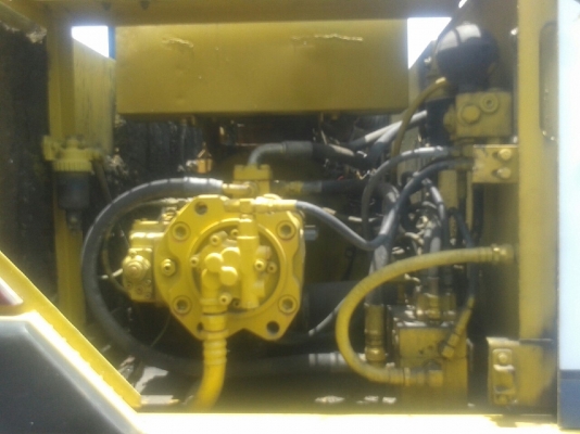 รถแบคโฮ KOBELCO รถแบคโฮ KOBELCO