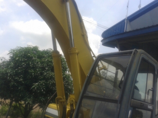 รถแบคโฮ KOBELCO รถแบคโฮ KOBELCO