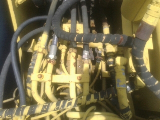 รถแบคโฮ KOBELCO รถแบคโฮ KOBELCO