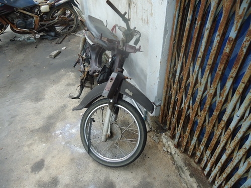 ซากรถ Honda Dream