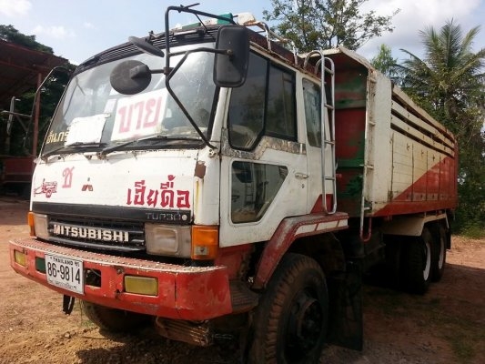 ขาย10ล้อ2เพลา ดั้มMITSUBISHI FN527M-A เครื่อง240เทอร์โบ เกียร์อิตั้น พ.เพาเวอร์ เบรกทิฟฟี่ ภายในสวย แอร์เย็น สภาพพร้อมใช้งาน เอกสารพร้อมโอน โทร 090-8588220คุณนะ 093-3258446คุณบิว ID:narong498 หรือเข้าดูสินค้าอื่นๆได้ที่ www.truck.in.th/498 หรือเพจFacebook