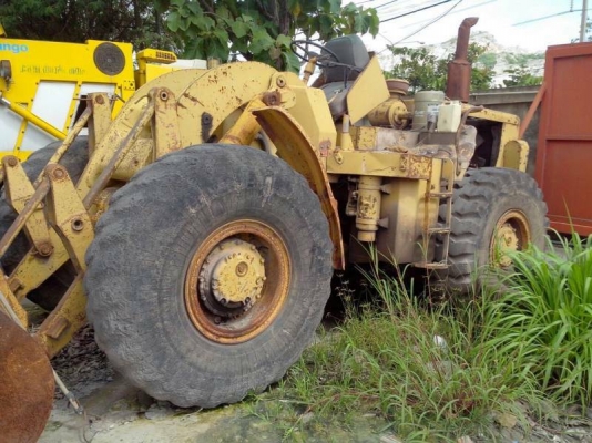 ขายรถตัก950ดั้มเบรกพร้อมใช้ ติดต่อได้ที่คุณ อ๊อฟ พิจิตร 086-737-9991 ขายรถตัก950ดั้มเบรกพร้อมใช้ ติดต่อได้ที่คุณ อ๊อฟ พิจิตร 086-737-9991