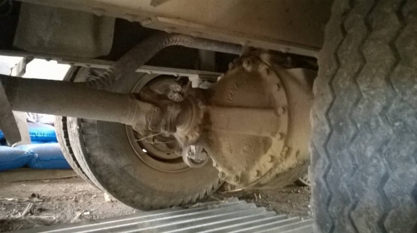 ขาย 10 ล้อ เพลาเดียว HINO KT925 วางหัว SUMO227 เครื่อง EH700 168 แรงม้า ช่วงล่างใหญ่ คัสซีสวย พวงมาลัยพาวเวอร์ ทะเบียนพร้อมโอนครับ