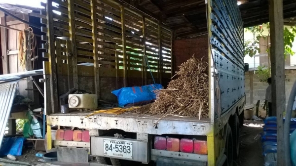 ขาย 10 ล้อ เพลาเดียว HINO KT925 วางหัว SUMO227 เครื่อง EH700 168 แรงม้า ช่วงล่างใหญ่ คัสซีสวย พวงมาลัยพาวเวอร์ ทะเบียนพร้อมโอนครับ