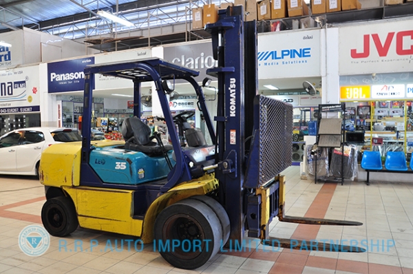 ขายรถโฟล์คลิฟท์มือสอง KOMATSU รุ่น FD35W7  ราคา 470,000 บาท นำเข้าจากประเทศญี่ปุ่น 100\% ไม่เคยใช้งานในประเทศไทย