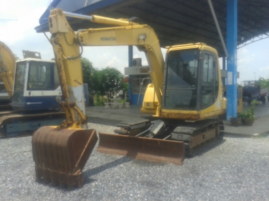 รถแบคโฮ KOMATSU รถแบคโฮ KOMATSU