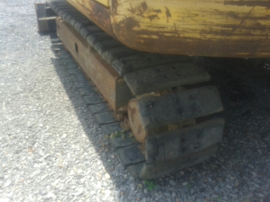 รถแบคโฮ KOMATSU รถแบคโฮ KOMATSU