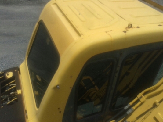 รถแบคโฮ KOMATSU รถแบคโฮ KOMATSU