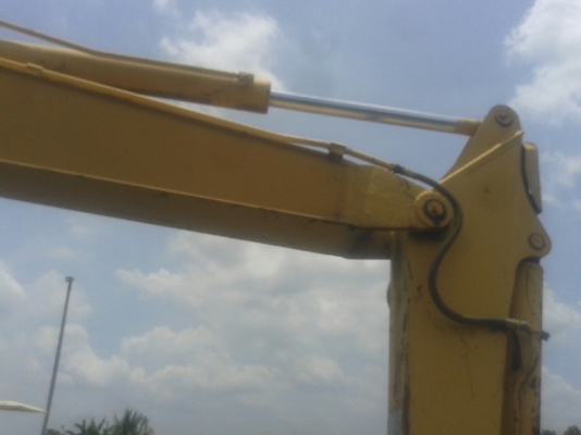 รถแบคโฮ KOMATSU