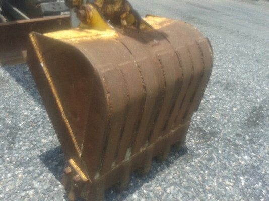 รถแบคโฮ KOMATSU รถแบคโฮ KOMATSU