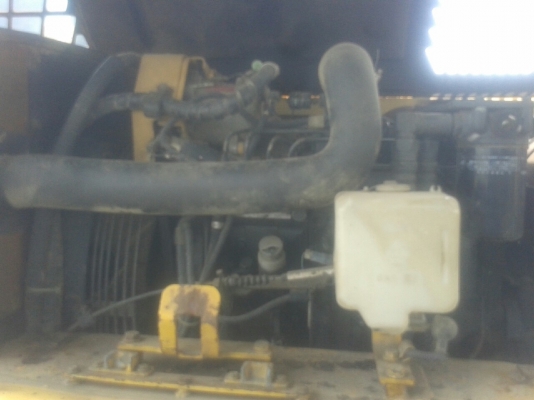 รถแบคโฮ KOMATSU รถแบคโฮ KOMATSU