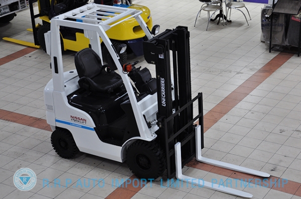 ขายรถโฟล์คลิฟท์มือสอง NISSAN รุ่น NL01 ราคา 235,000 บาทนำเข้าจากประเทศญี่ปุ่น 100\% ไม่เคยใช้งานในประเทศไทย