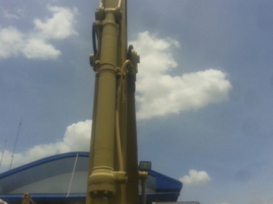 รถแบคโฮ KOBELCO