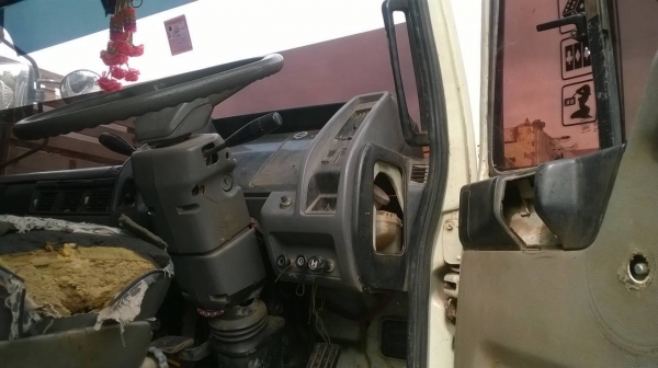 ขาย 10 ล้อดั้ม HINO FM1M มีระบบลำโพงลากพ่วง เครื่องเดิม EM100 220 แรงม้า คัสซีสวยตลอดเส้น เกียร์เดิม สโลว์เดิม ทะเบียนพร้อม จัดแนนซ์ให้ด้วยครับ