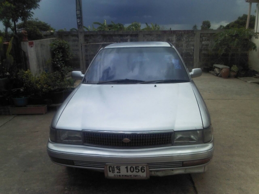 โตโยต้าโคโลน่า แป๊ะยิ้ม