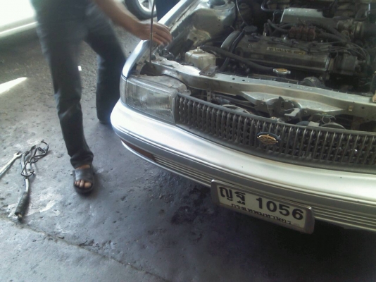 โตโยต้าโคโลน่า แป๊ะยิ้ม