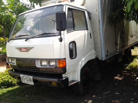 ขายรถ6ล้อตู้ครับสภาพพร้อมใช้งานครับผม