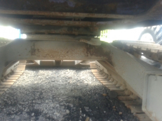 รถแบคโฮมีหัวเจาะ