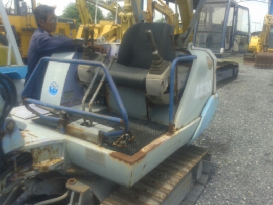 รถแบคโฮมีหัวเจาะ