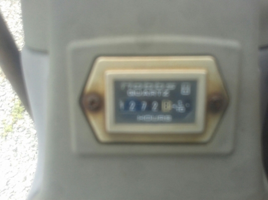 รถแบคโฮมีหัวเจาะ