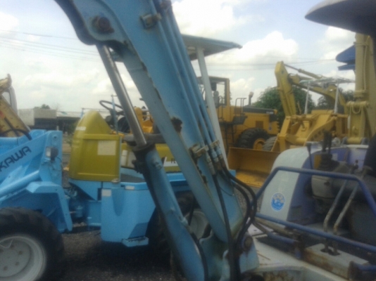 รถแบคโฮมีหัวเจาะ