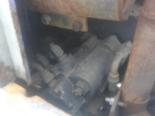 รถแบคโฮมีหัวเจาะ